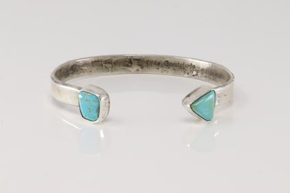 Native America Zuni Sterling Silver Kingman Turquoise Bracelet Cuff By Jude Candelaria.
