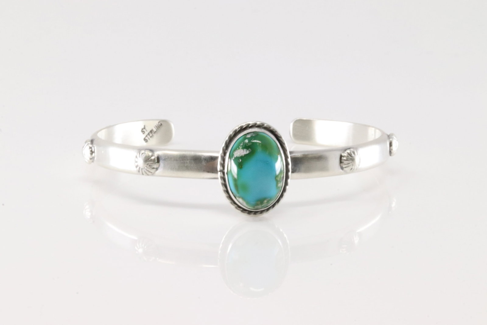 Native America Navajo Sterling Silver Sonora Gold Turquoise Bracelet Cuff By Samuel Yellowhair.: This is a Native America Navajo Sterling Silver Sonora Gold Turquoise Bracelet Cuff By Samuel Yellowhair.