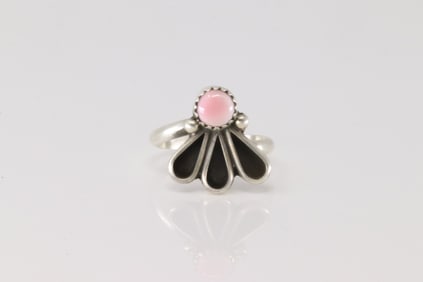 Native America Navajo Sterling Silver Pink Conch Shell Ring By Geraldine James.