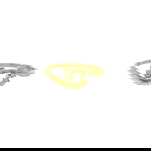 14Kt Yellow Gold Modern Diamond Ring: A Ladies 14kt Yellow Gold Diamond ring. The ring has a total of 6 round brilliant diamonds. The ring size: 8.00. Total weight of this 14kt diamond ring: 2.40 grams.