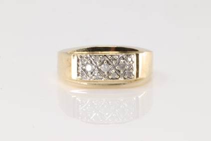 Diamond Ring 10Kt.