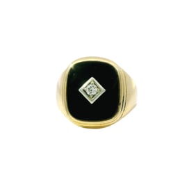 14Kt Yellow Gold Onyx / Diamond Ring.