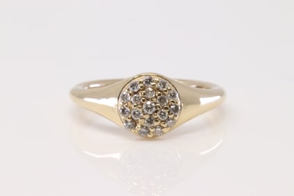 14Kt Yellow Gold Diamond Ring.