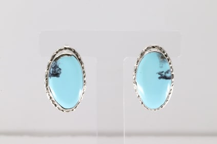 Native America Navajo Sterling Silver Kingman Turquoise Post Earring's By Mike Dedman.