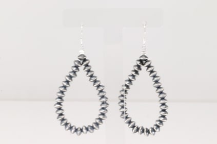 Native America Navajo Sterling Silver Pearl Beaded Dangling Earring's By Louise Joe.