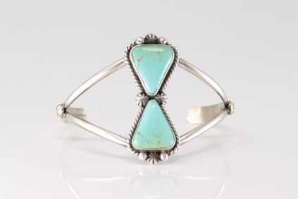 Native America Navajo Sterling Silver Kingman Turquoise Bracelet Cuff By Alfred Martinez.