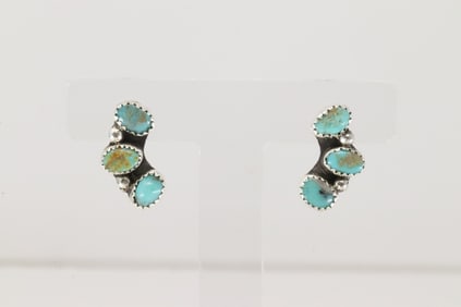 Native America Navajo Sterling Silver Kingman Turquoise Post Earring's By Maxine Ramirez.