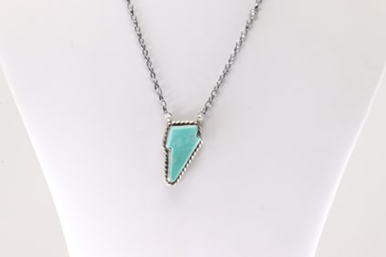 Native America Navajo Sterling Silver Kingman Turquoise Necklace By Donovan Skeets.