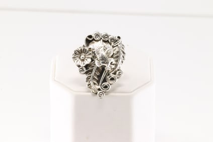 Native America Navajo Sterling Silver Floral Ring By Harry B. Yazzie.
