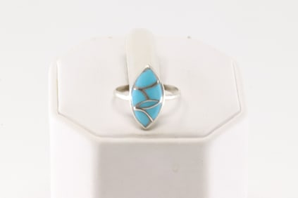 Native America Zuni Sterling Silver Turquoise Inlay Ring.