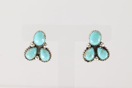 Native America Navajo Sterling Silver Kingman Turquoise Post Earring's By Maxine Ramirez.