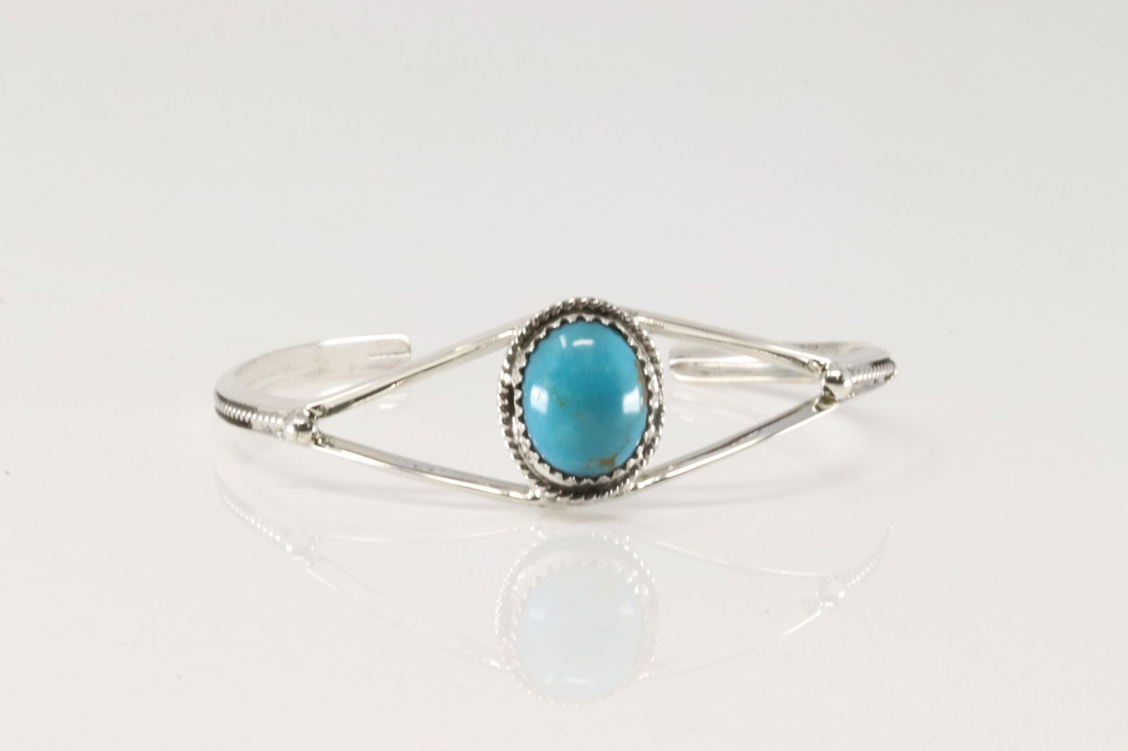 Native America Navajo Sterling Silver Turquoise Bracelet Cuff By Sadie Jim.: This is a Native America Navajo Sterling Silver Turquoise Bracelet Cuff By Bracelet Cuff By Sadie Jim.