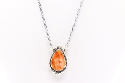 Native America Navajo Sterling Silver Spiny Oyster Necklace By Augustine Largo.