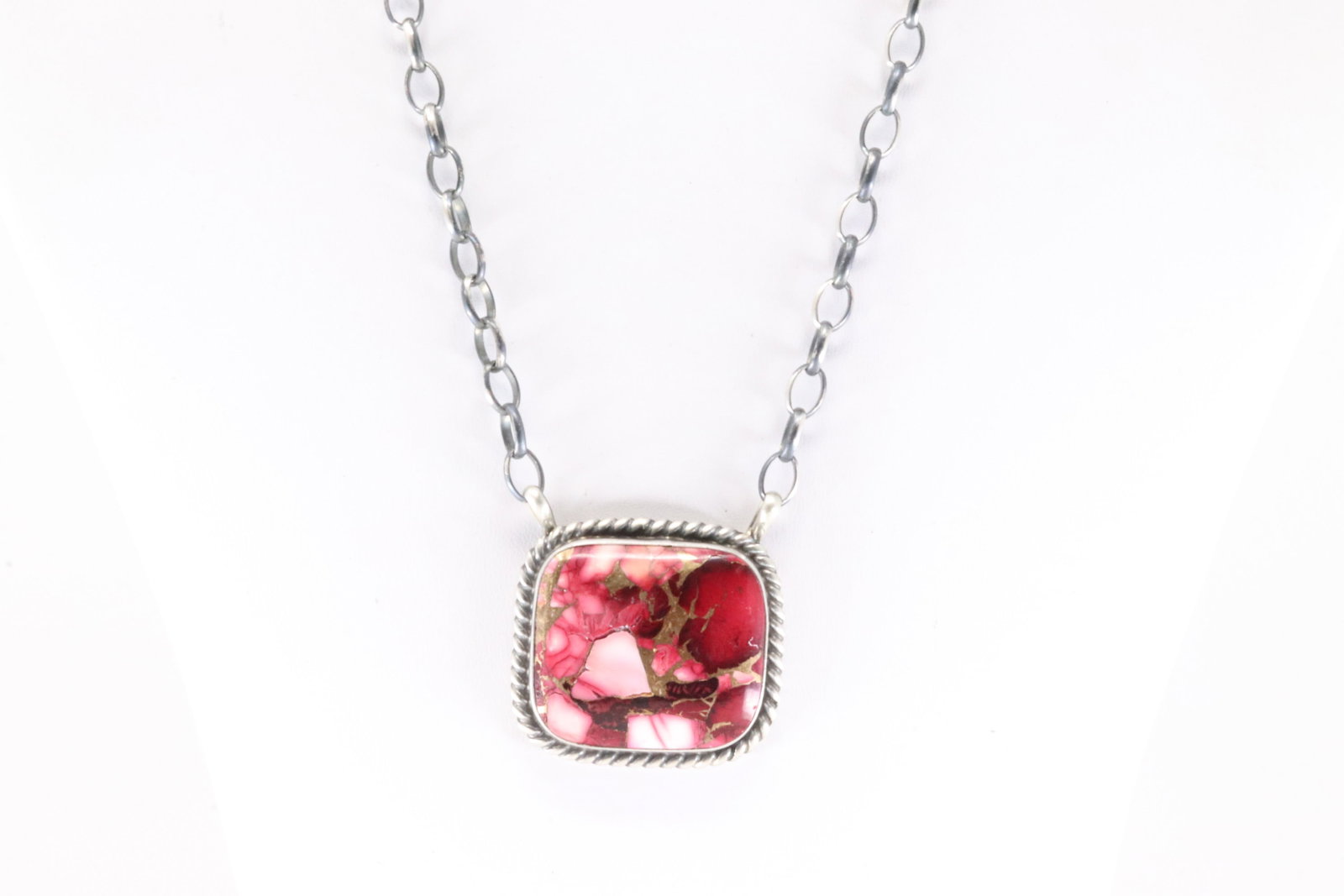 Native America Navajo Sterling Silver Turquoise Compressed Necklace By Alfred Martinez.: This is a Native America Navajo Sterling Silver Turquoise Compressed Necklace By Alfred Martinez. Necklace length: