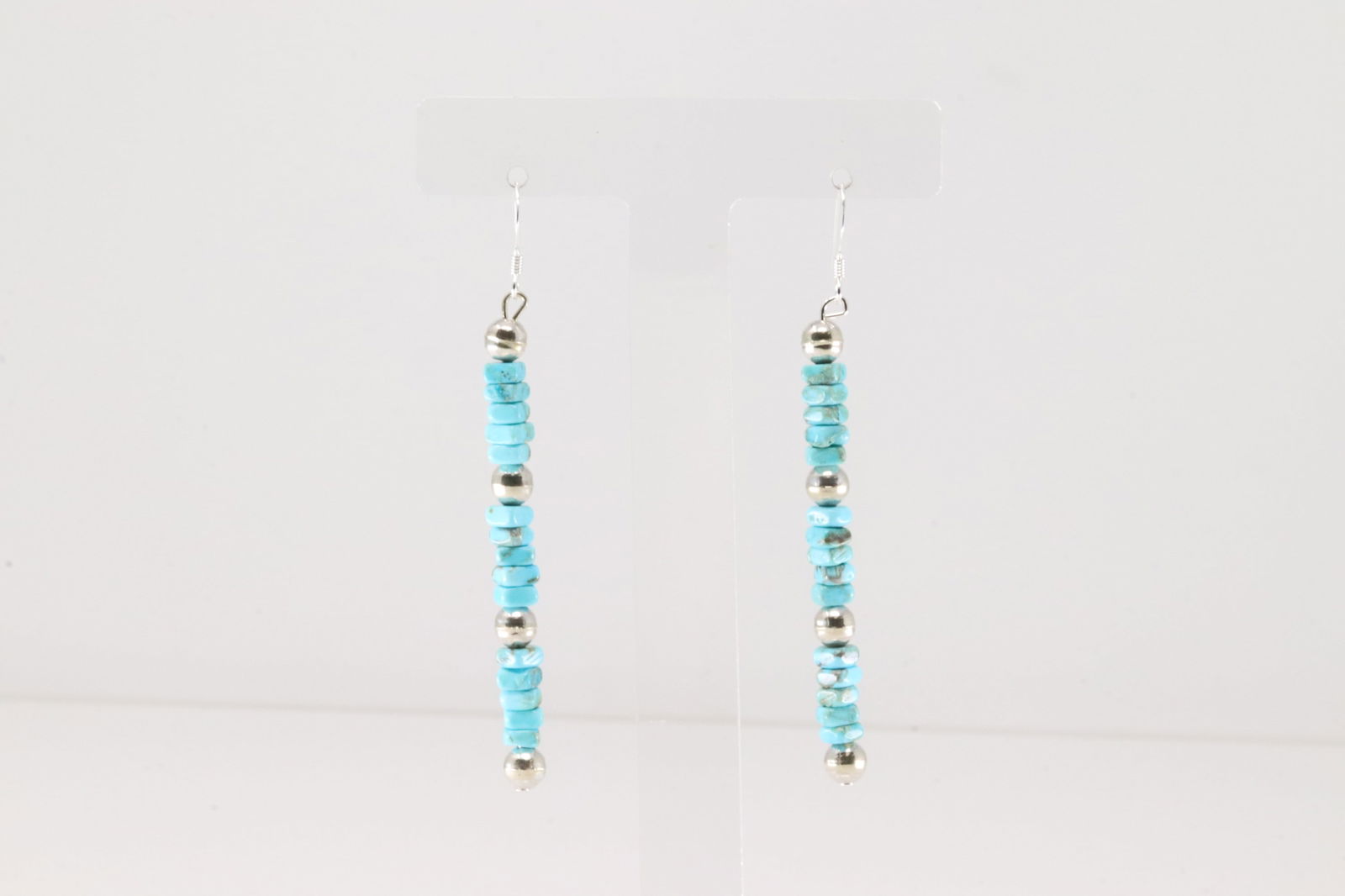 Native America Navajo Sterling Silver Turquoise / Pearl Beaded Dangling Earring's.: This is a Native America Navajo Sterling Silver Turquoise / Pearl Beaded Dangling Earring's.