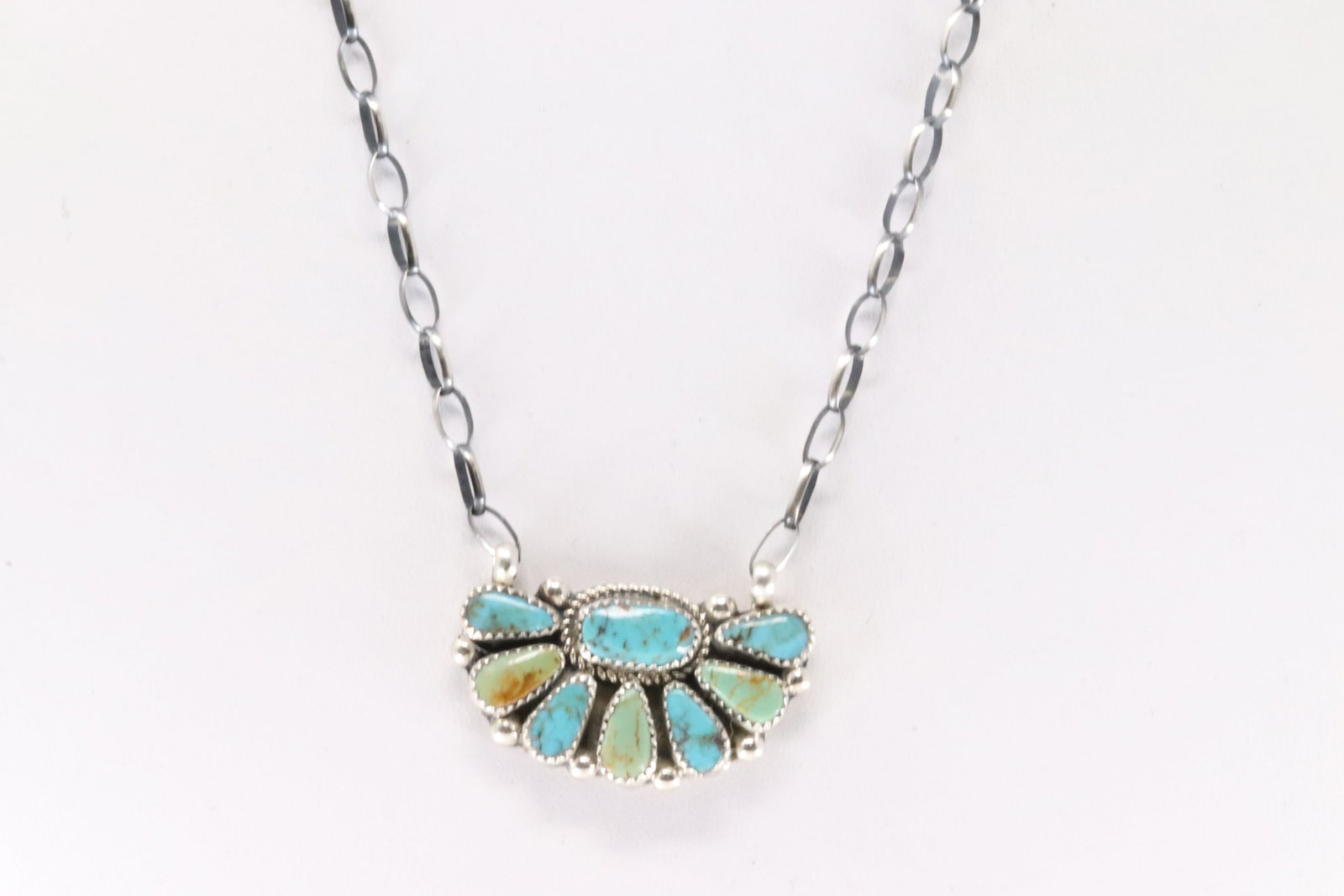 Native American Navajo Sterling Silver Kingman Turquoise Necklace By Alicia Wilson.: This is a Native American Navajo Sterling Silver Kingman Turquoise Necklace By Alicia Wilson. Necklace length: 16.00"
