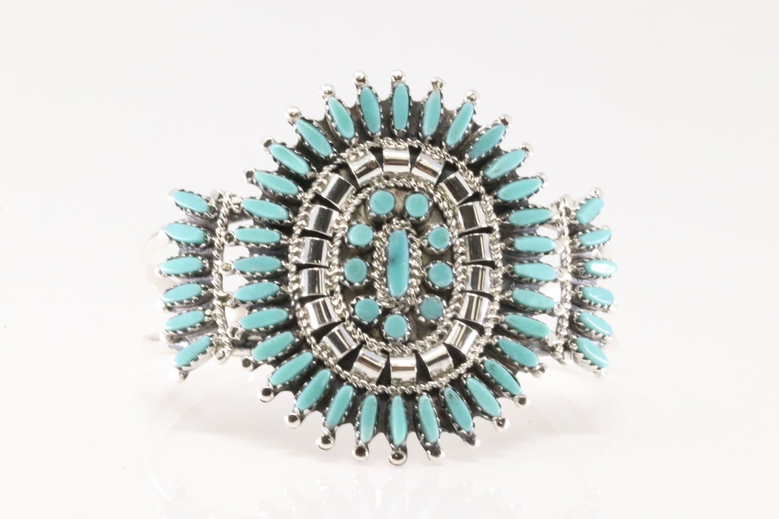 Native American Zuni Sterling Silver Kingman Turquoise Needlepoint Bracelet By Rosemary Tom.: This is a Native American Zuni Sterling Silver Kingman Turquoise Needlepoint Bracelet By Rosemary Tom.