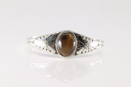 Native America Navajo Sterling Silver Eye Tiger Bracelet Cuff By Renee Yazzie.