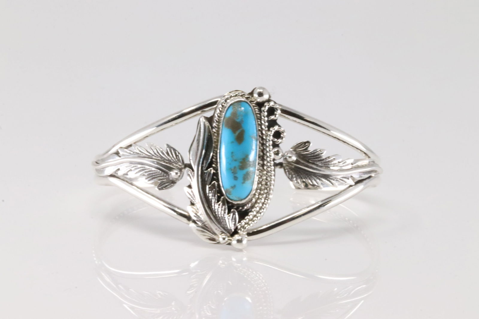 Native America Navajo Sterling Silver Turquoise Bracelet Cuff By Andrew Vandever.: This is a Native America Navajo Sterling Silver Turquoise Bracelet Cuff By Andrew Vandever.