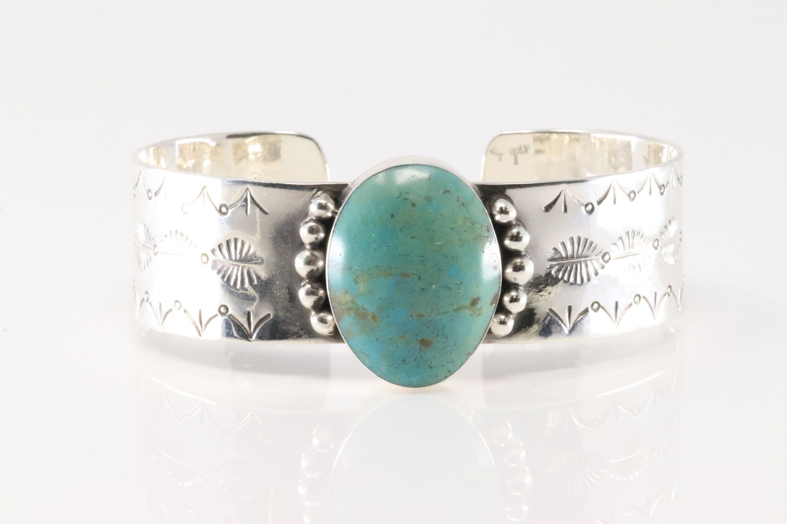 Native America Navajo Sterling Silver Turquoise Bracelet Cuff By Daniel Dakai.: This is a Native America Navajo Sterling Silver Turquoise Bracelet Cuff By Daniel Dakai.