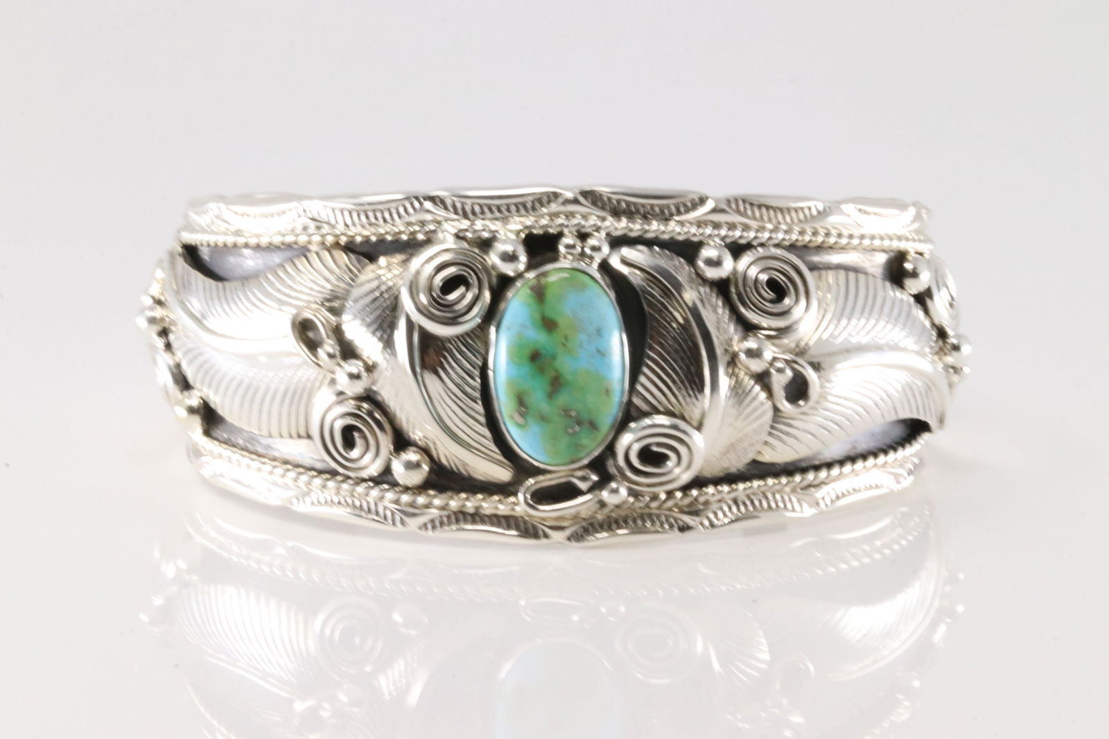 Native America Navajo Sterling Silver Sonora Gold Turquoise Bracelet Cuff By Darrell Morgan.: This is a Native America Navajo Sterling Silver Sonora Gold Turquoise Bracelet Cuff By Darrell Morgan.