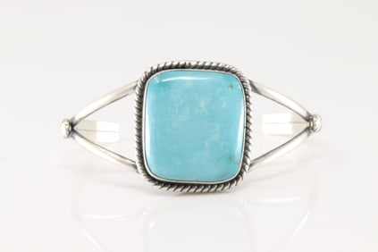 Native America Navajo Sterling Silver Kingman Turquoise Bracelet Cuff By Alfred Martinez.