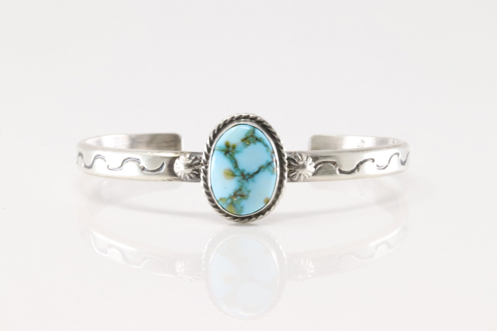 Native America Navajo Sterling Silver Sonora Gold Turquoise Bracelet Cuff By Samuel Yellowhair.: This is a Native America Navajo Sterling Silver Sonora Gold Turquoise Bracelet Cuff By Samuel Yellowhair.