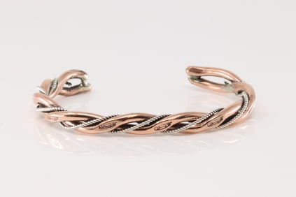 Native America Navajo Sterling Silver Copper Bracelet Cuff.