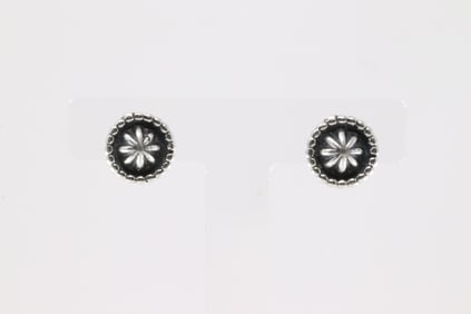 Native America Navajo Sterling Silver Post Earring's By Etta Larry.