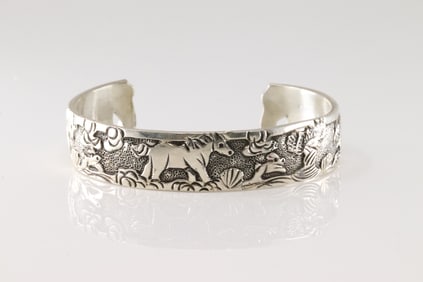 Native America Navajo Sterling Silver Horse Storyteller Bracelet Cuff By B.