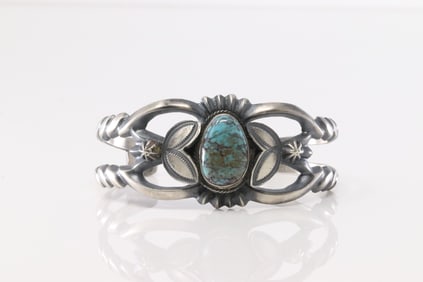 Native America Navajo Sterling Silver Kingman Turquoise Bracelet Cuff By Henrry Morgan.
