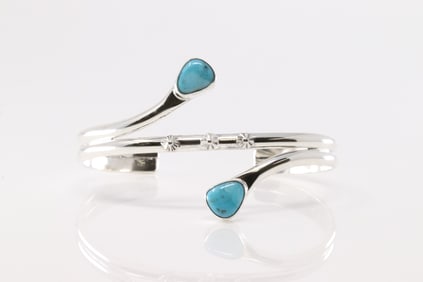Native America Navajo Sterling Silver Turquoise Bracelet Cuff By Thomas Yazzie.