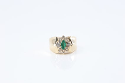 Emerald & Diamond Ring 14Kt.