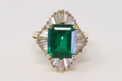 14Kt Yellow Gold  Emerald / Diamond Ring.