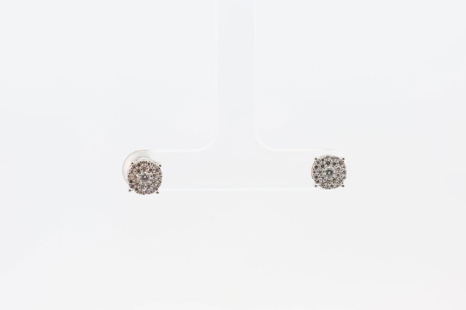 Diamond Stud Earring 10Kt. (1 of 4)
