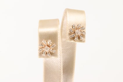 Flower Diamond Stud Earring 10Kt.