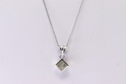 Diamond Pendant 18Kt.