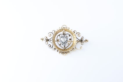 Art Deco Heart Diamond Pin / Brooch 14Kt.