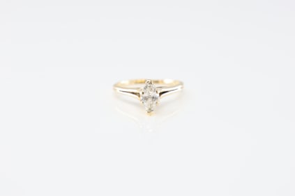Marquise Diamond Solitare Ring 14Kt.