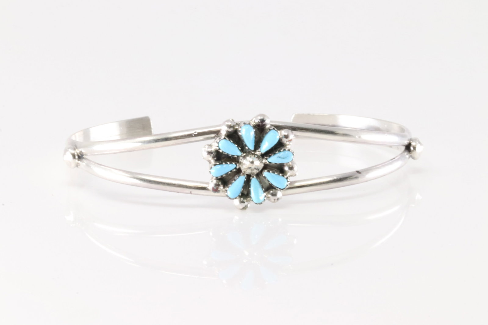 Native American Zuni Sterling Silver Turquoise Bracelet Cuff By David & Sarita Leekity.: This is a Native American Zuni Sterling Silver Turquoise Bracelet Cuff By David & Sarita Leekity.