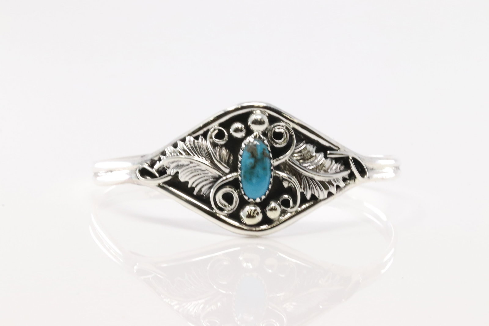 Native America Navajo Sterling Silver Turquoise Bracelet Cuff By Harry B.Yazzie.: This is a Native America Navajo Sterling Silver Turquoise Bracelet Cuff By Harry B.Yazzie.