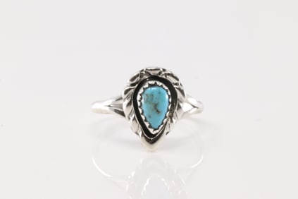 Native America Navajo Sterling Silver Turquoise Ring By Harris Largo.