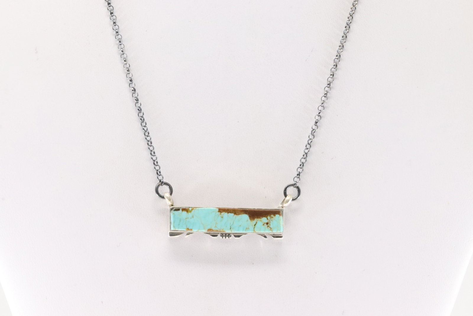 Native America Navajo Sterling Silver Number 8 Turquoise Necklace By Steve Francisco.: This is a Native America Navajo Sterling Silver Number 8 Turquoise Necklace By Steve Francisco. Necklace length: 16.00"