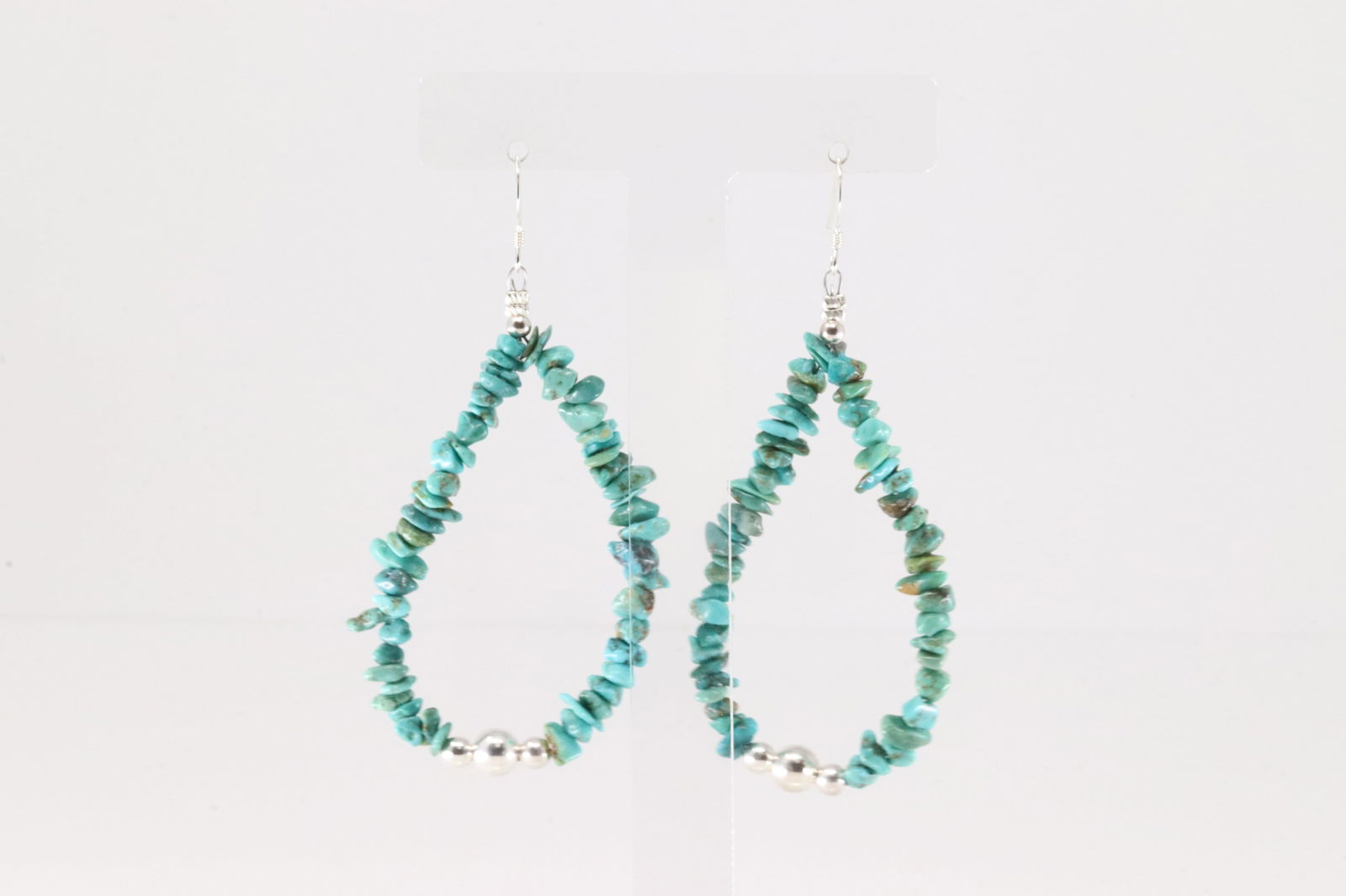 Native America Navajo Sterling Silver Turquoise / Beaded Dangling Earring's.: This is a Native America Navajo Sterling Silver Turquoise / Beaded Dangling Earring's.