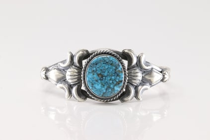 Native America Navajo Sterling Silver Kingman Turquoise Bracelet Cuff By Juanita Long.