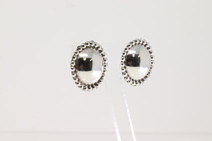 Native America Navajo Sterling Silver Solid Post Earring's By Lorraine Chee.