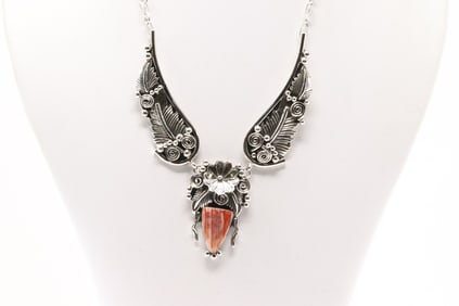 Native America Navajo Sterling Silver Spiny Oyster Floral Necklace By Loretta Delgarito.