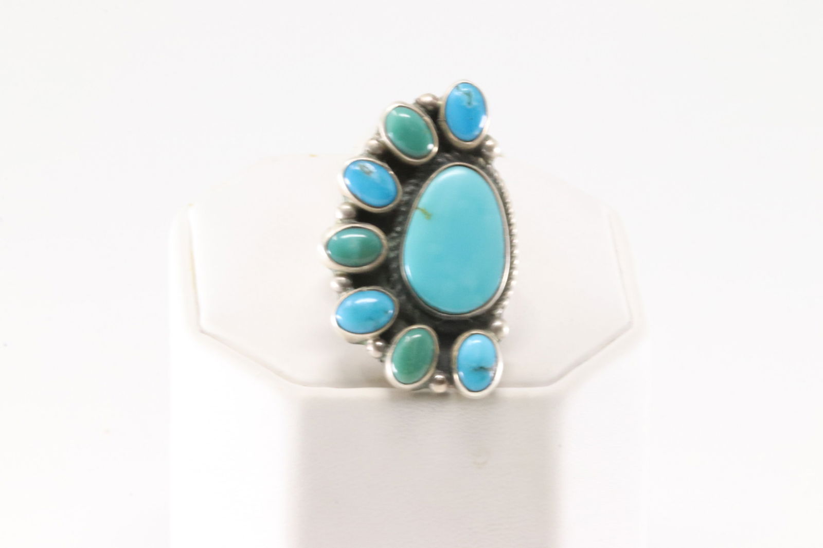 Native America Navajo Sterling Silver Kingman Turquoise Ring By Geraldine James.