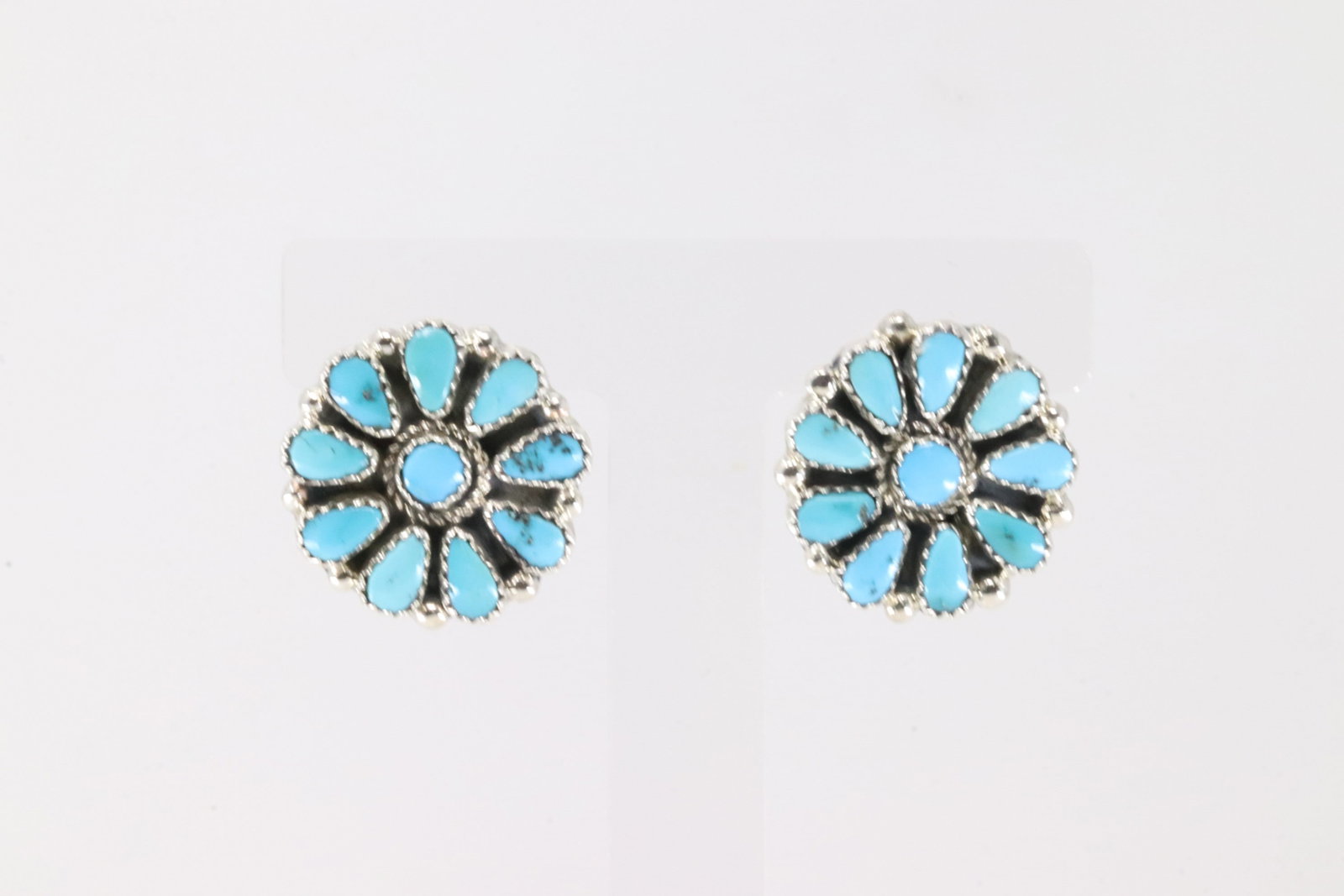 Native America Navajo Sterling Silver Kingman Turquoise Post Earring's By Alicia Wilson.: This is a Native America Navajo Sterling Silver Kingman Turquoise Post Earring's By Alicia Wilson.