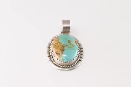 Native America Navajo Sterling Silver Kingman Turquoise Pendant By Freda Martinez.